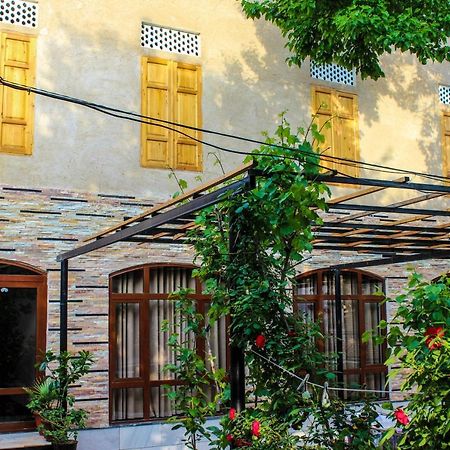 Riad Nur & Tours Nurota Bagian luar foto