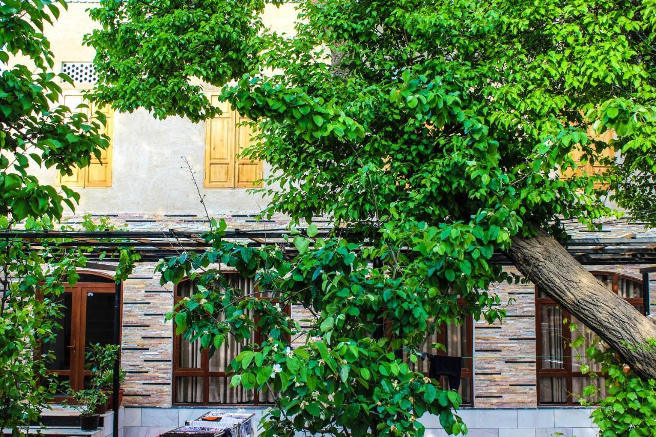 Riad Nur & Tours Nurota Bagian luar foto